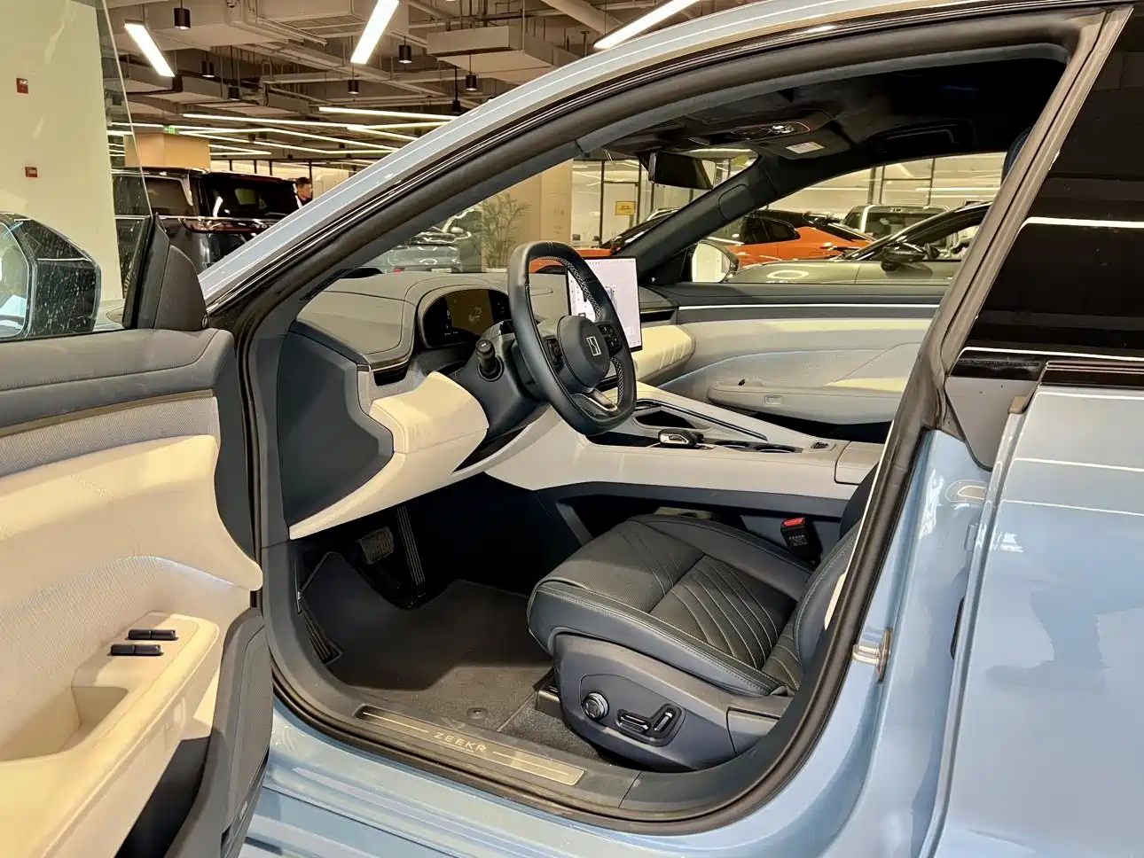 ZEEKR EXTREME KRYPTON 001