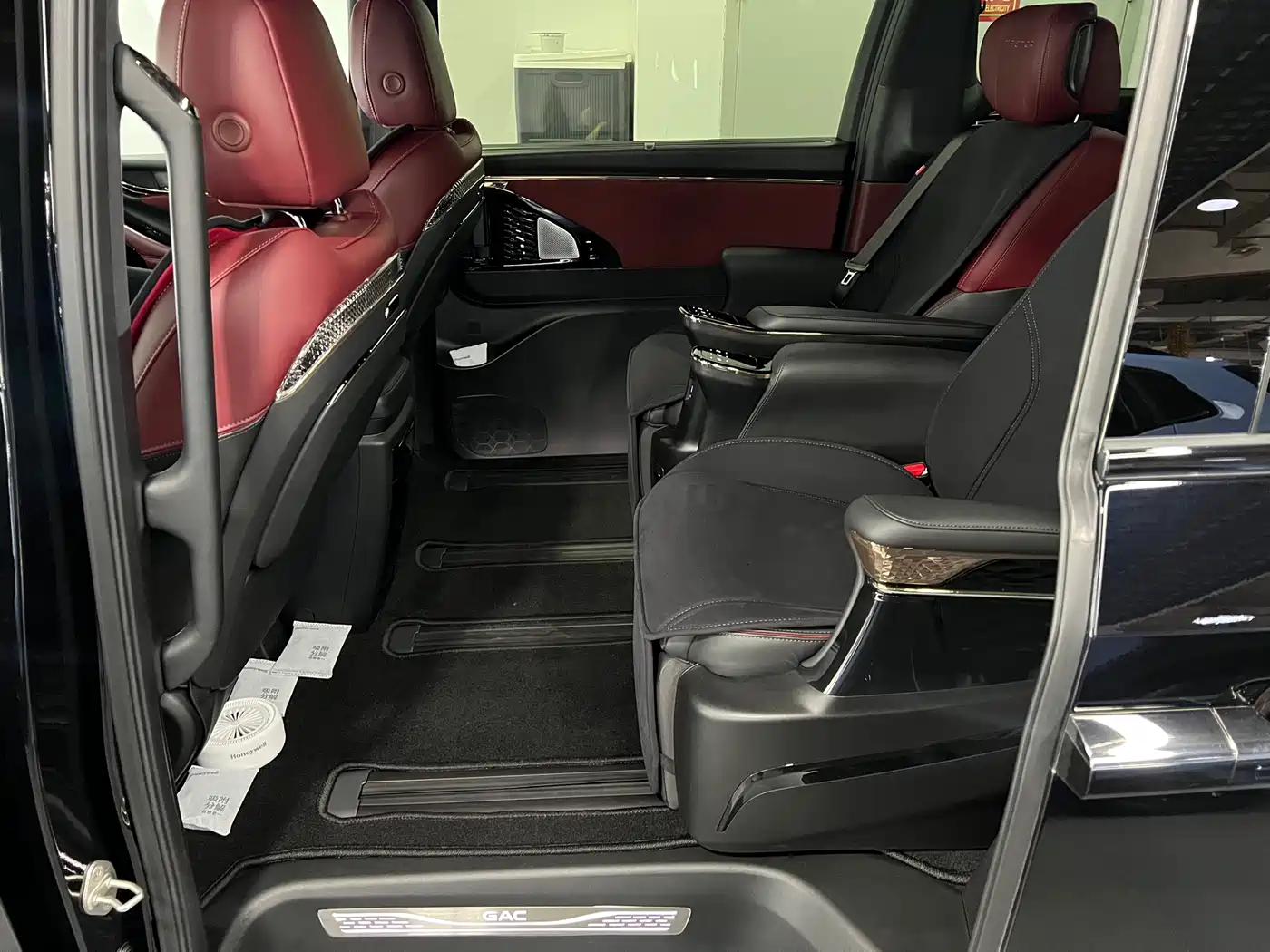 GAC Trumpchi Trumpchi M8 2023 Model Master Series 400T Flagship Edition фото 6
