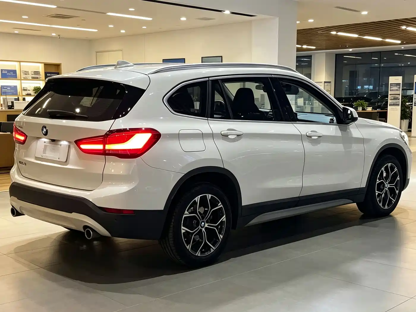 BMW X1 2021 Facelift sDrive25Li Leading фото 4