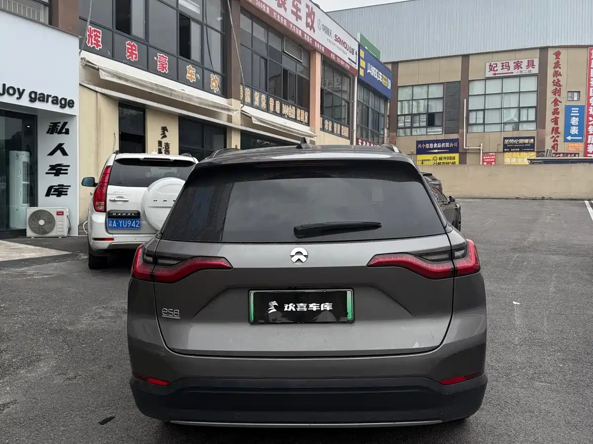 NIO ES8 2018 2018 Founder Edition