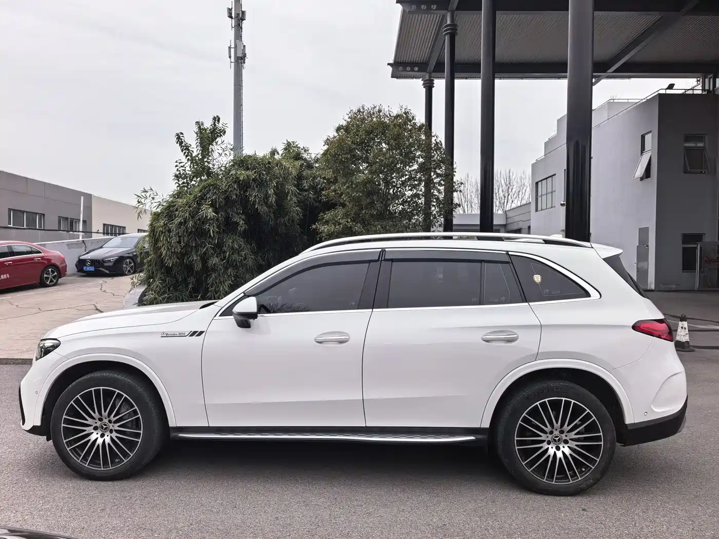 Mercedes-Benz GLC 2023 GLC 300 L 4MATIC Luxury 7-Seater фото 6