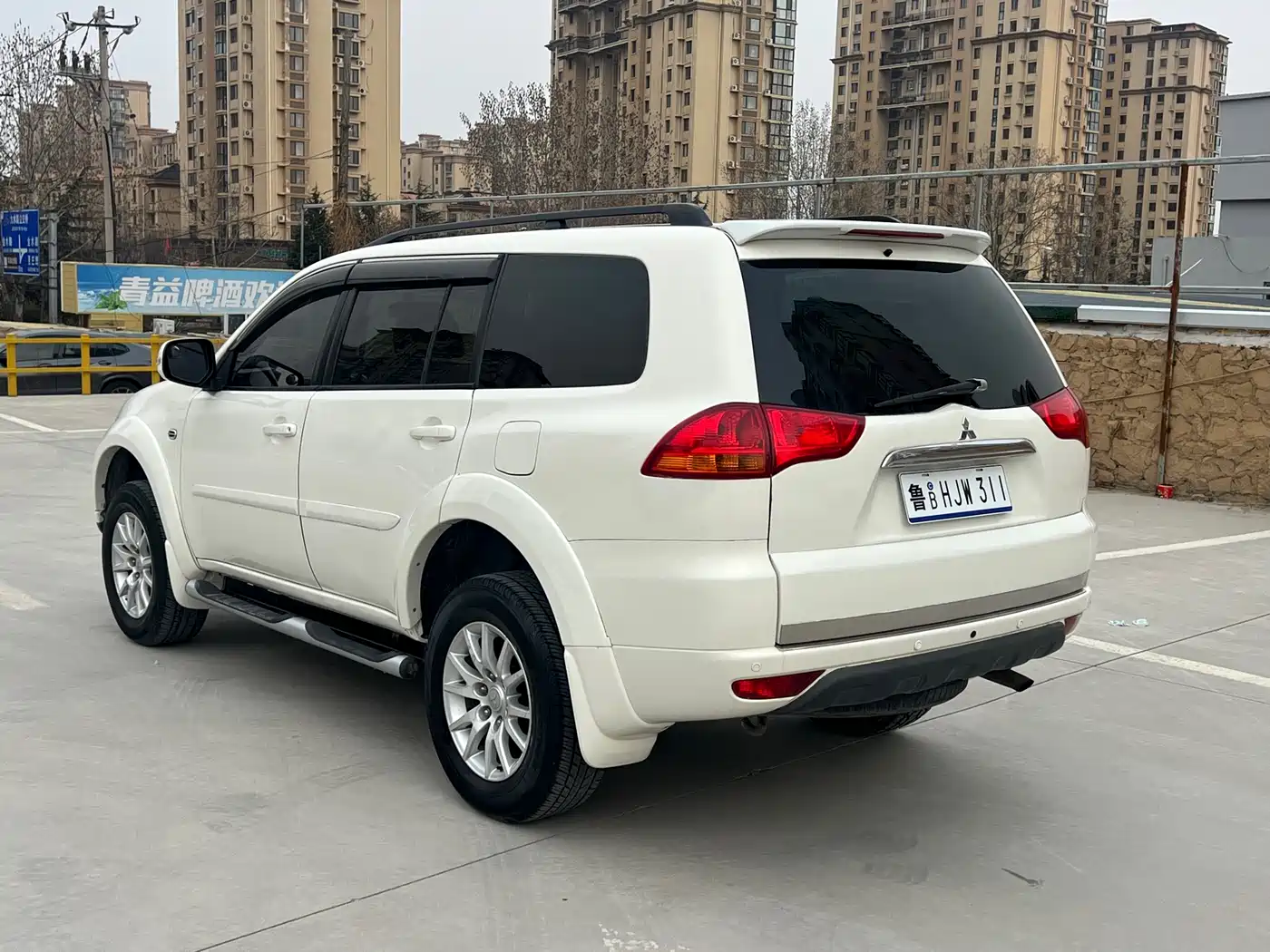 Mitsubishi Pajero Sport 2013 3.0L Automatic 2WD Luxury фото 8