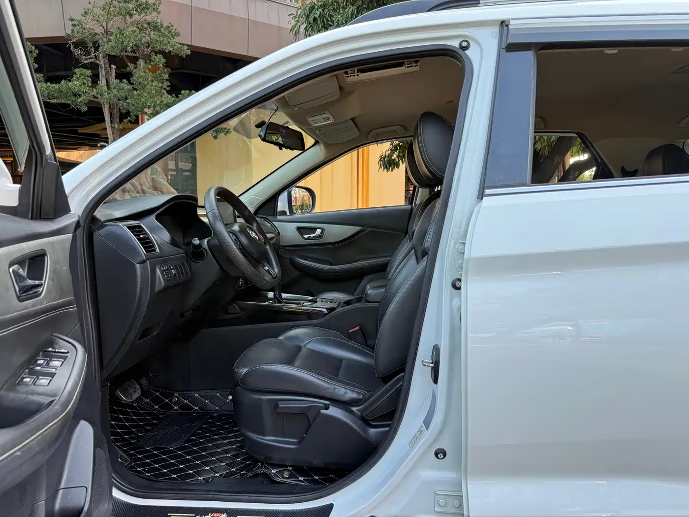 Dongfeng Fengguang Fengguang S560 2019 2019 1.8L CVT Elite