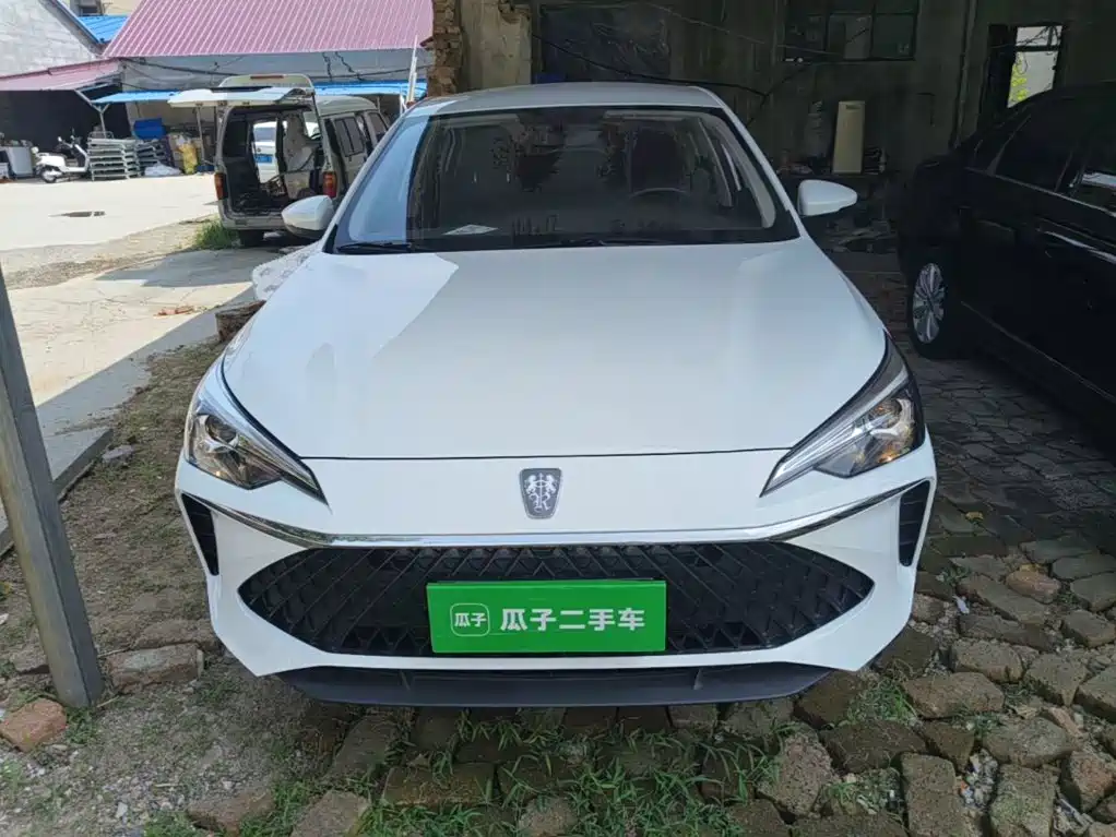 Roewe i5 2025 2023 1.5L Manual Comfort Edition