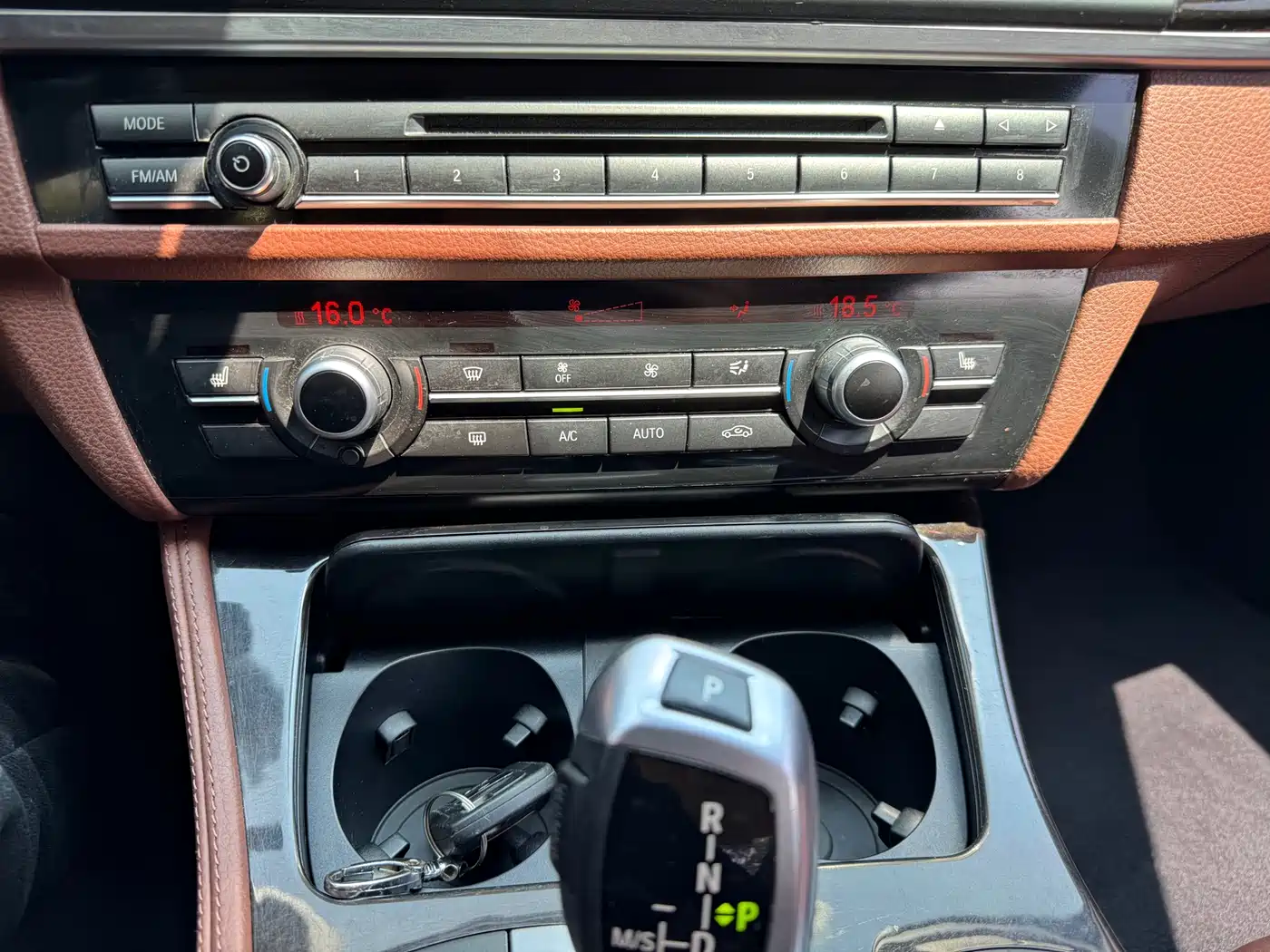 BMW 5 Series 2017 525Li Leading Edition фото 17