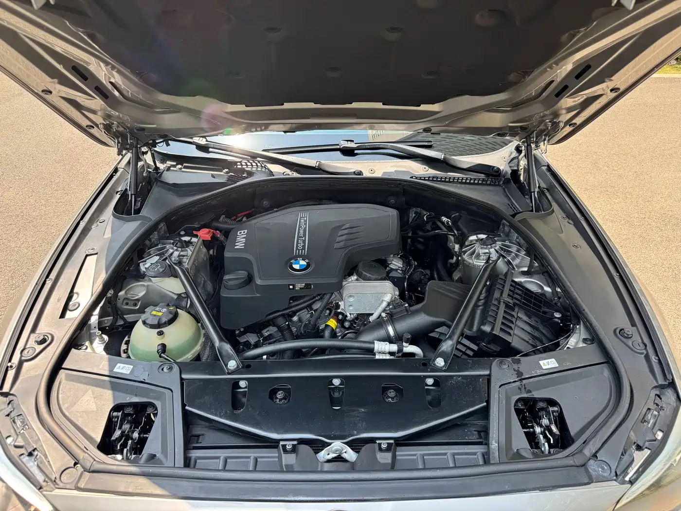 BMW 5 Series 2017 525Li Leading Edition фото 35
