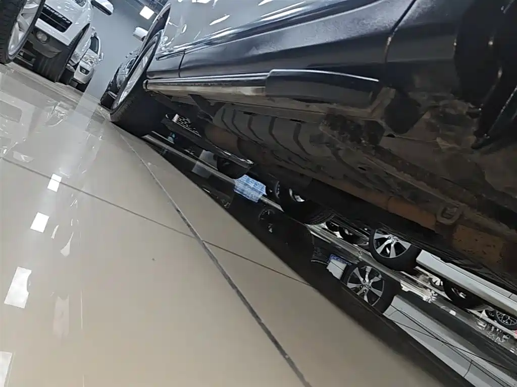 Toyota Highlander 2012 2.7L 2WD 5-seater Elite Edition фото 21