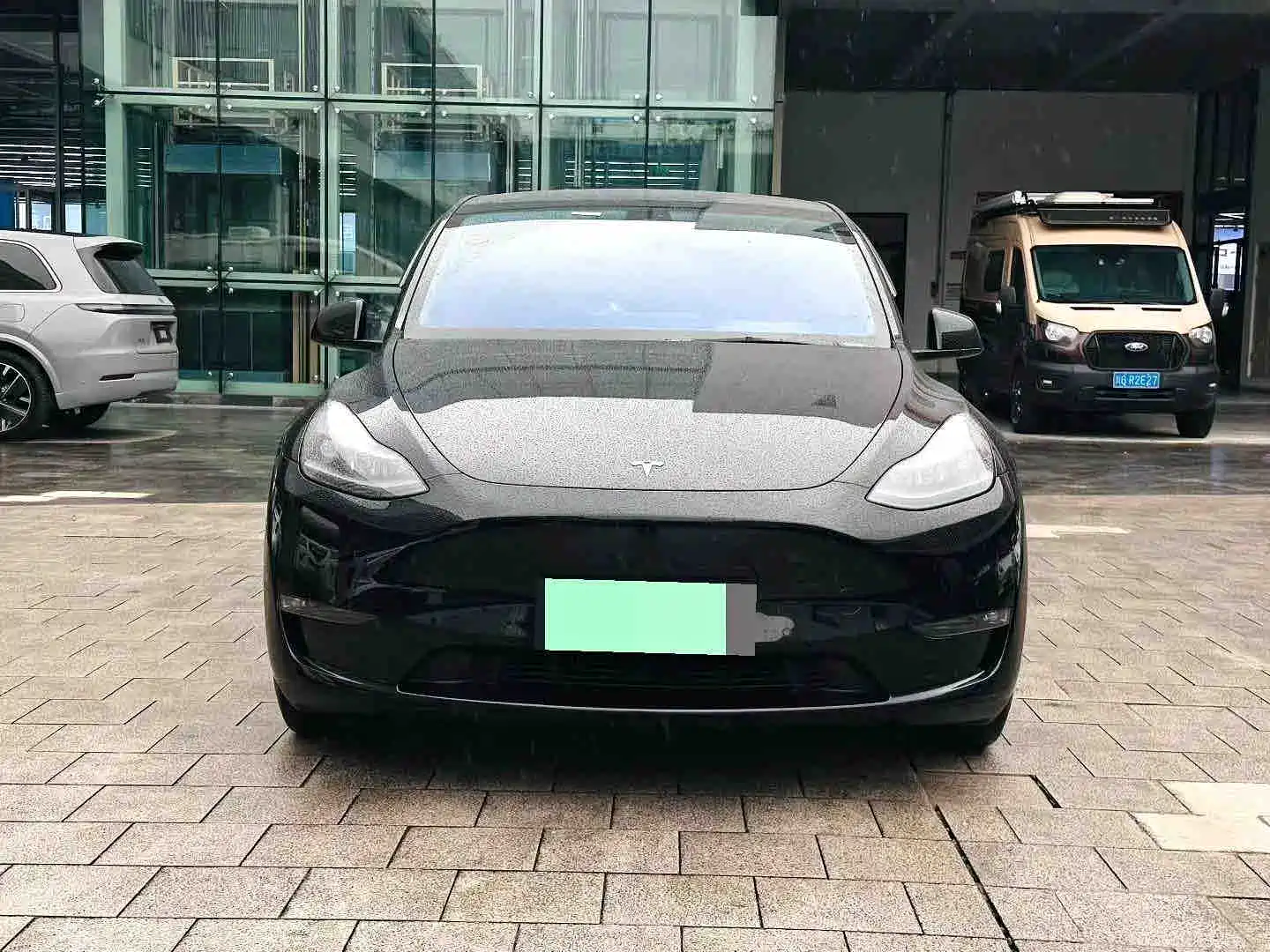 Photo 2 - Tesla Model Y