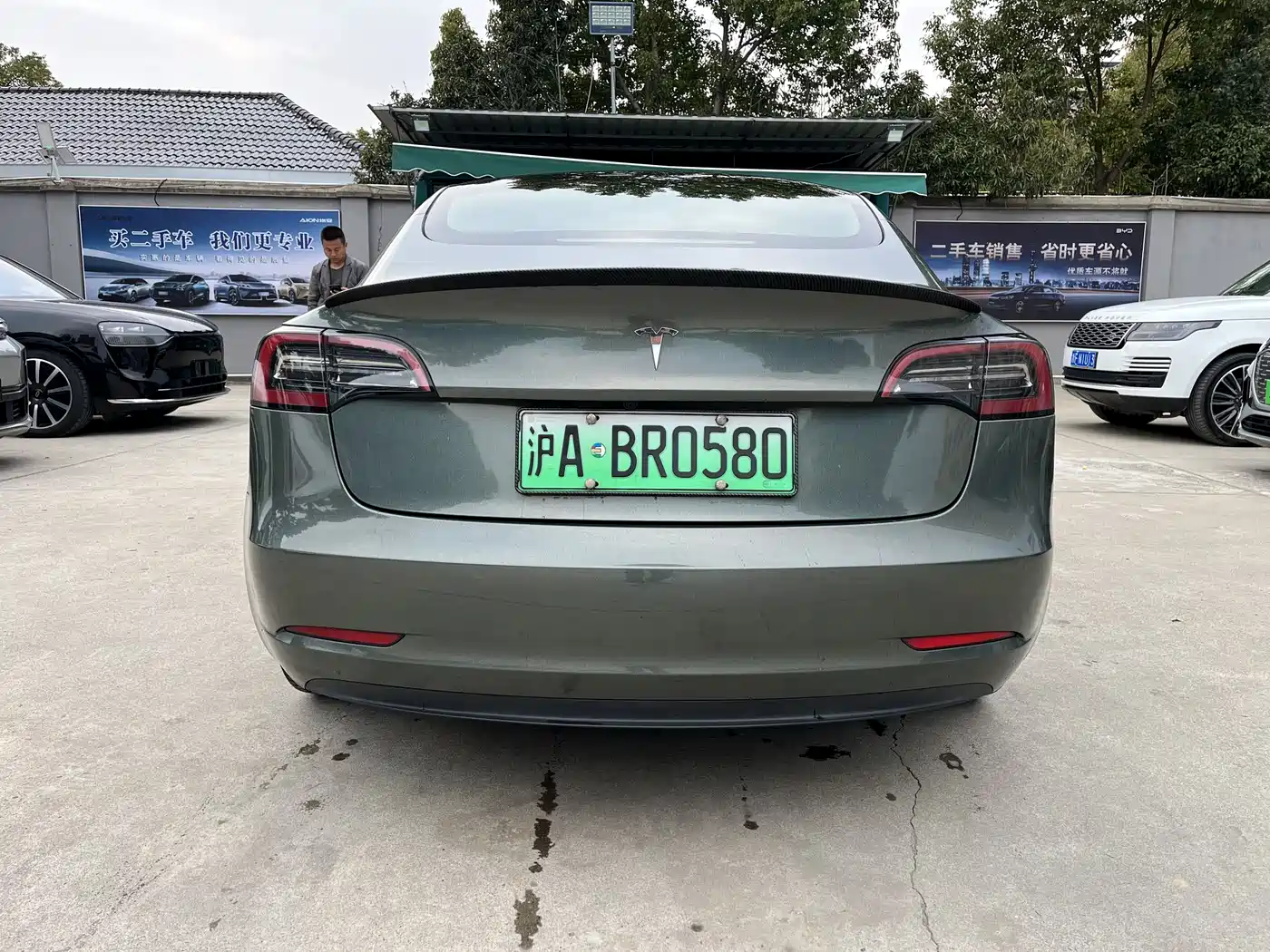 TESLA MODEL 3
