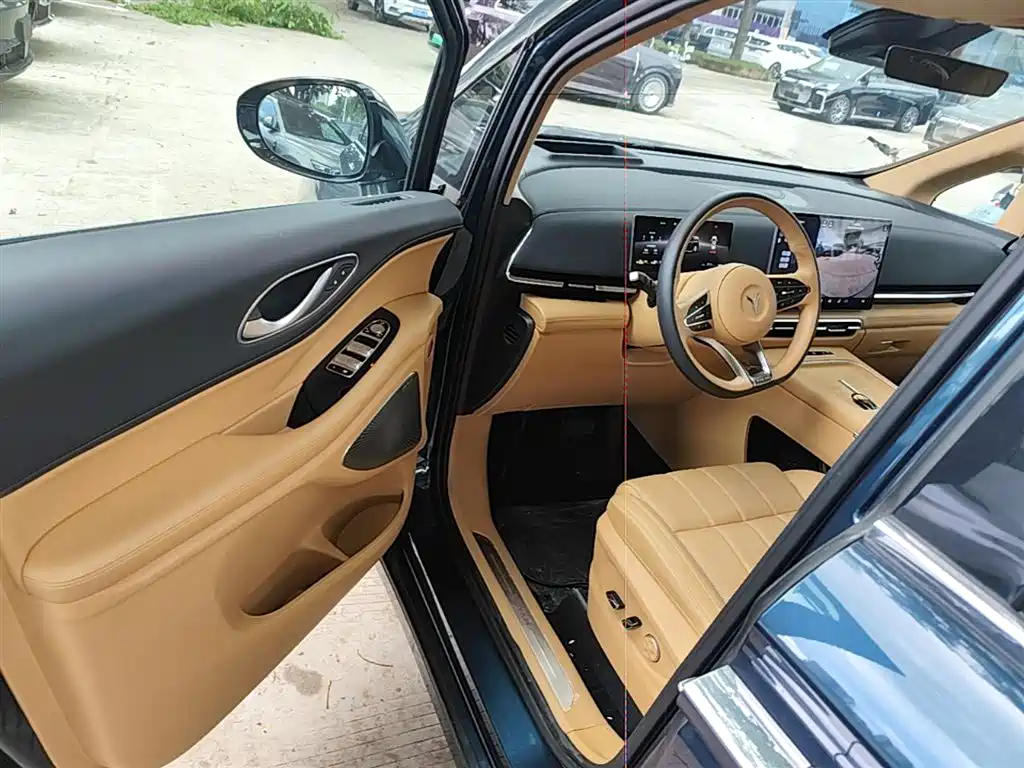 Voyah Auto Voyah Dreamer 2025 Model PHEV 4WD Premium QianKun Edition фото 23