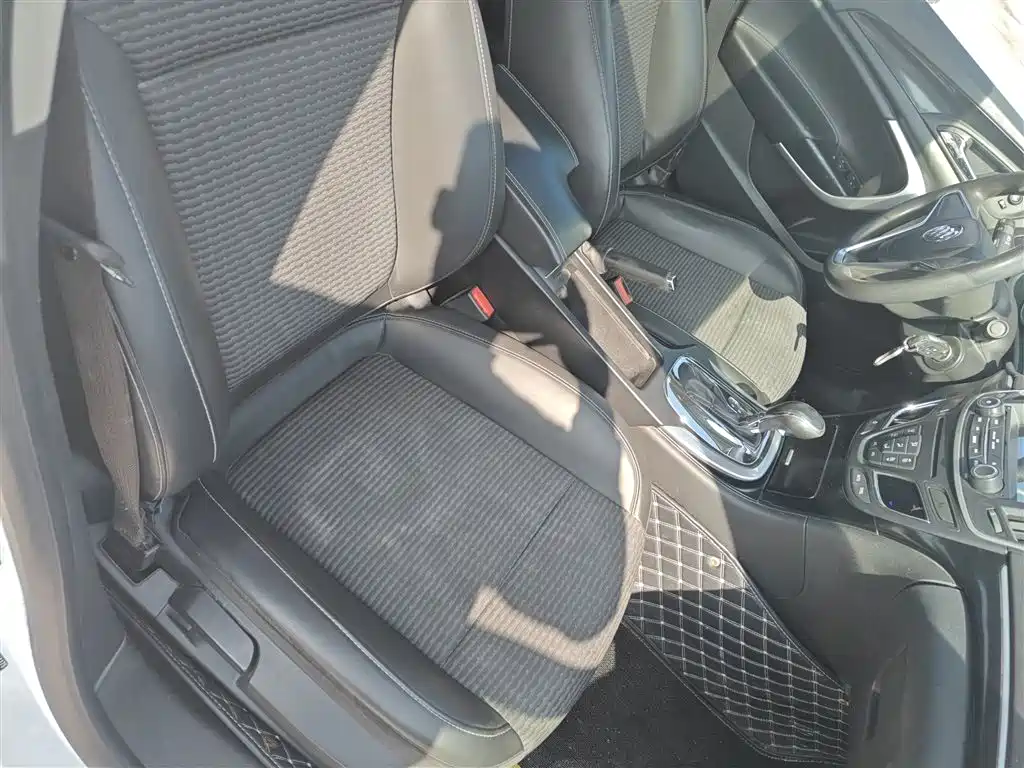 Buick Regal 2015 1.6T Leading Tech Edition фото 20