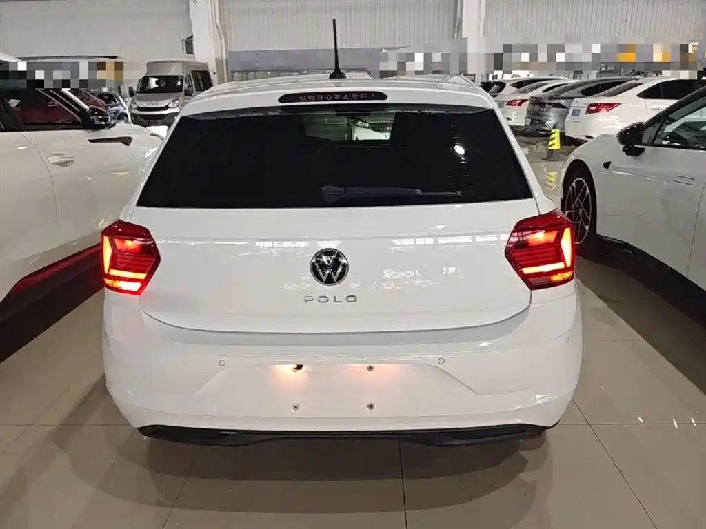Volkswagen Polo 2023 Plus 1.5L Automatic Colorful Tech Edition фото 6