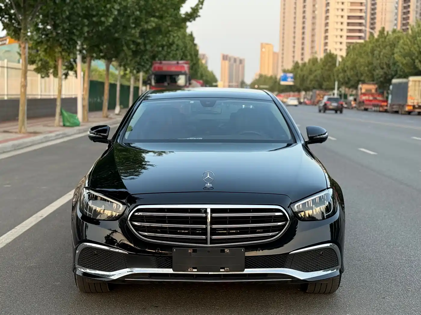 Mercedes-Benz E-Class 2021 E 300 L Fashion фото 2