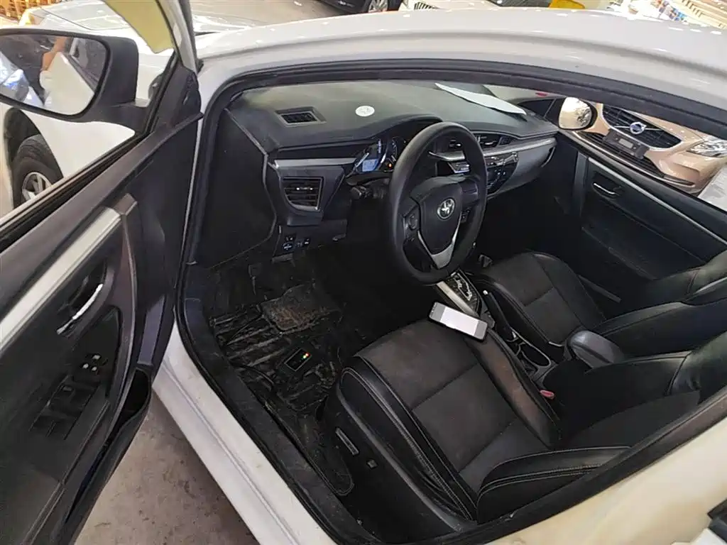 Toyota Levin 2014 1.6G-L CVT Premium Edition фото 16
