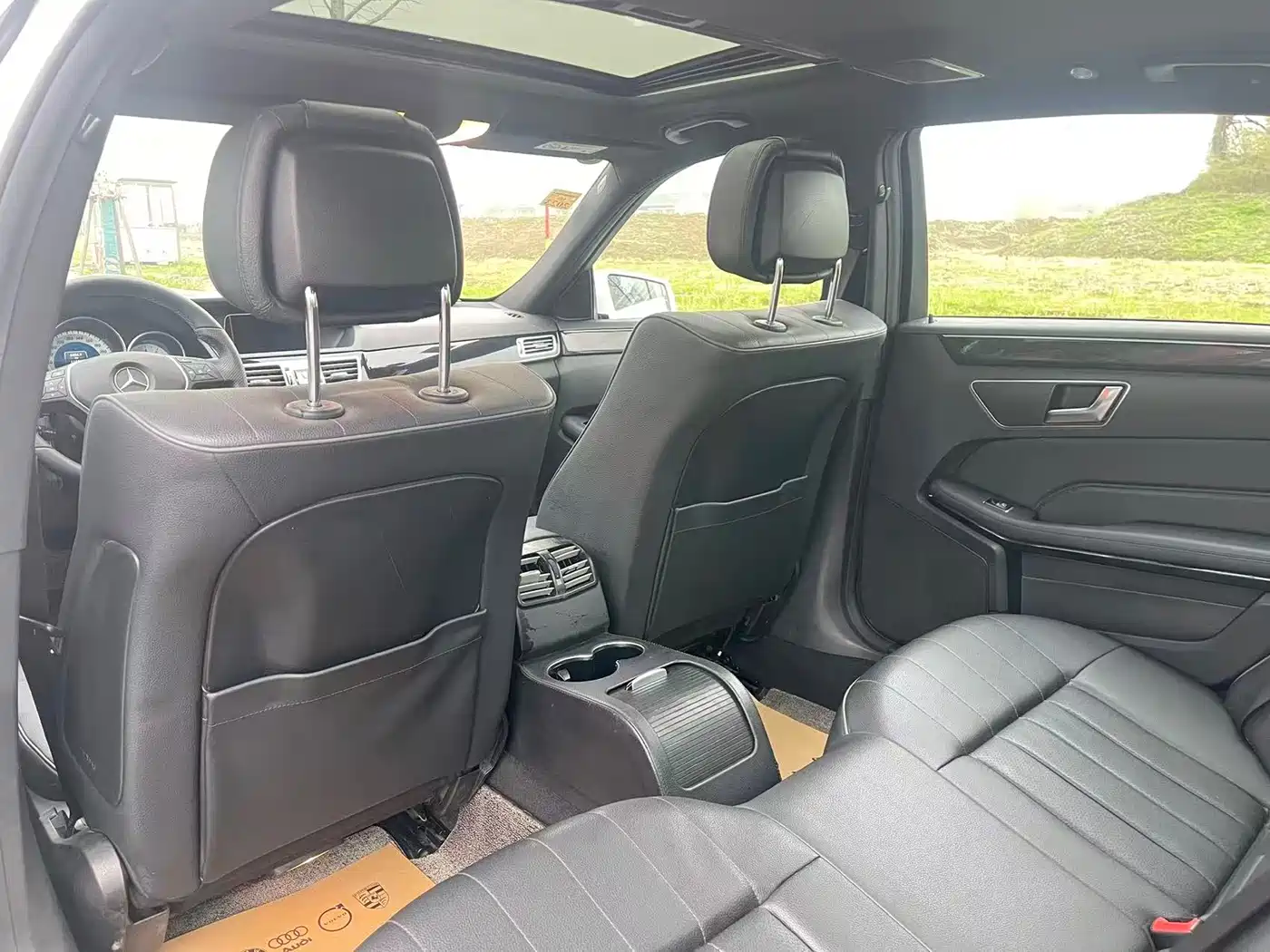 Mercedes-Benz E-Class 2015 E 180 L фото 10