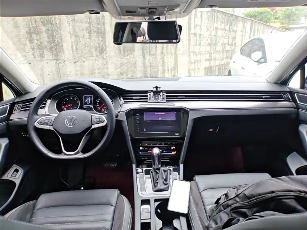 Volkswagen Magotan 2020 330TSI DSG Leading фото 10