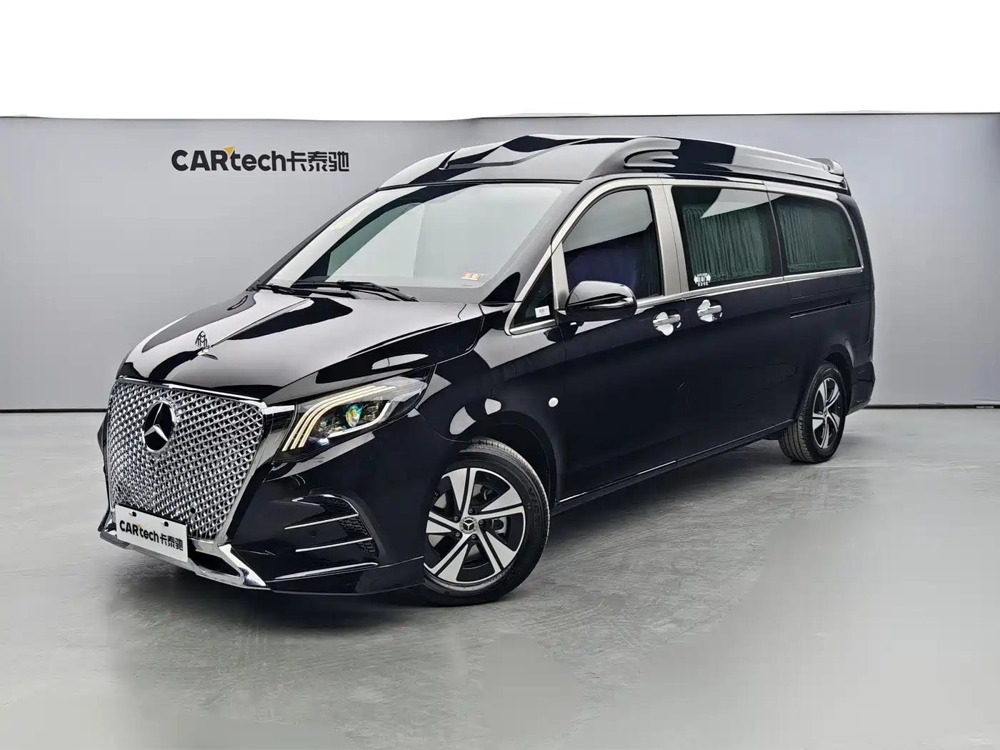 Mercedes-Benz Vito 2024 2.0T Business 7-Seater