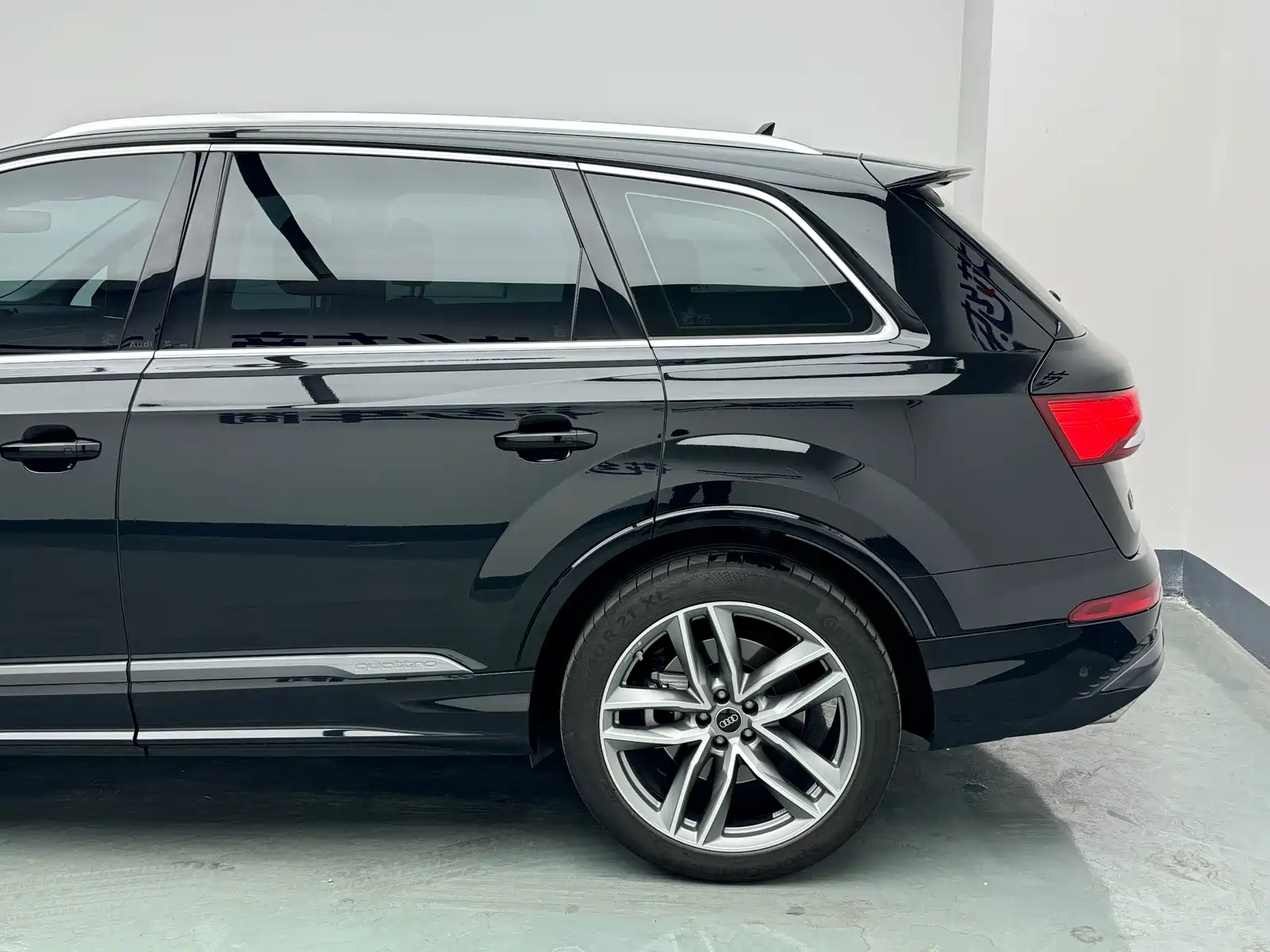 Photo 8 - Audi Q7