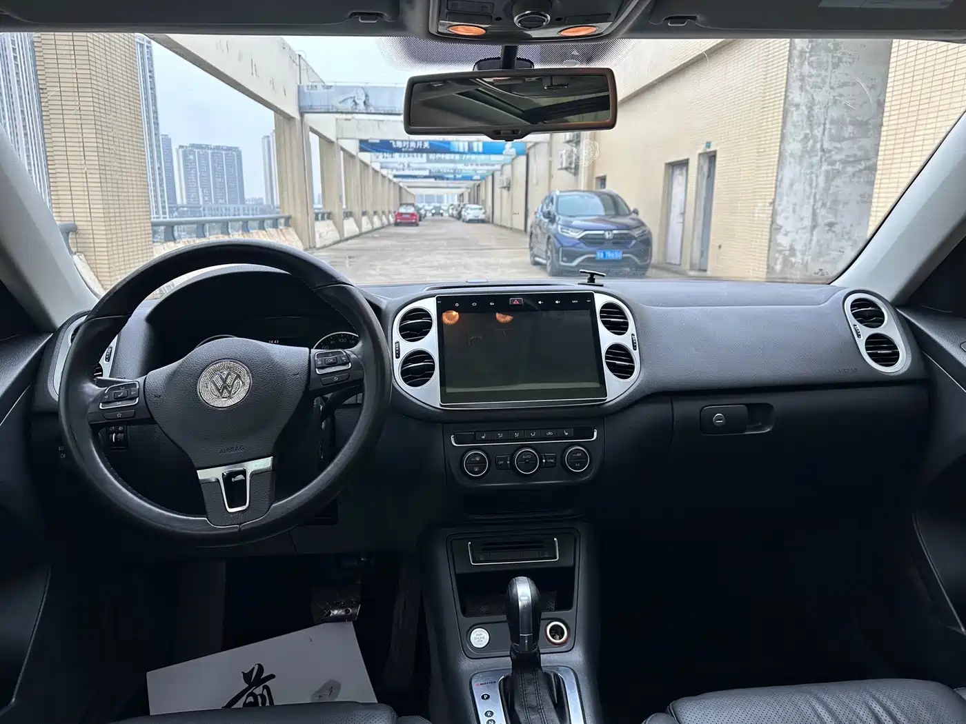 Volkswagen Tiguan 2016 Model 330TSI Automatic 4WD Luxury Edition фото 12