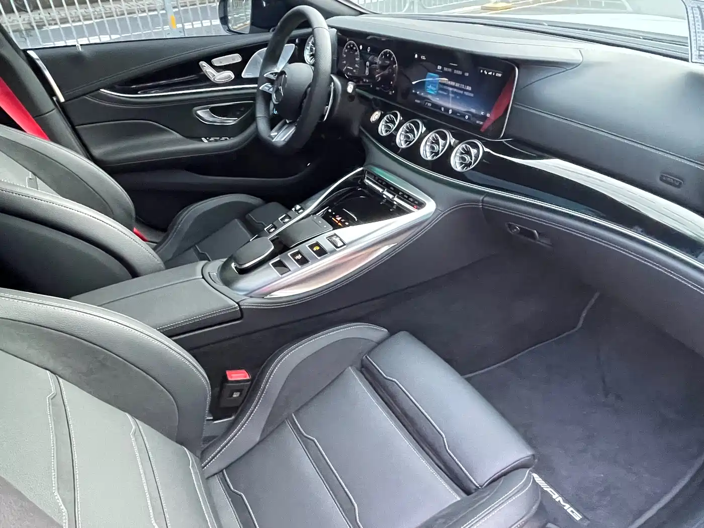 Mercedes-Benz AMG GT 2025 AMG GT 50 4-Door Coupe China Special Edition фото 13