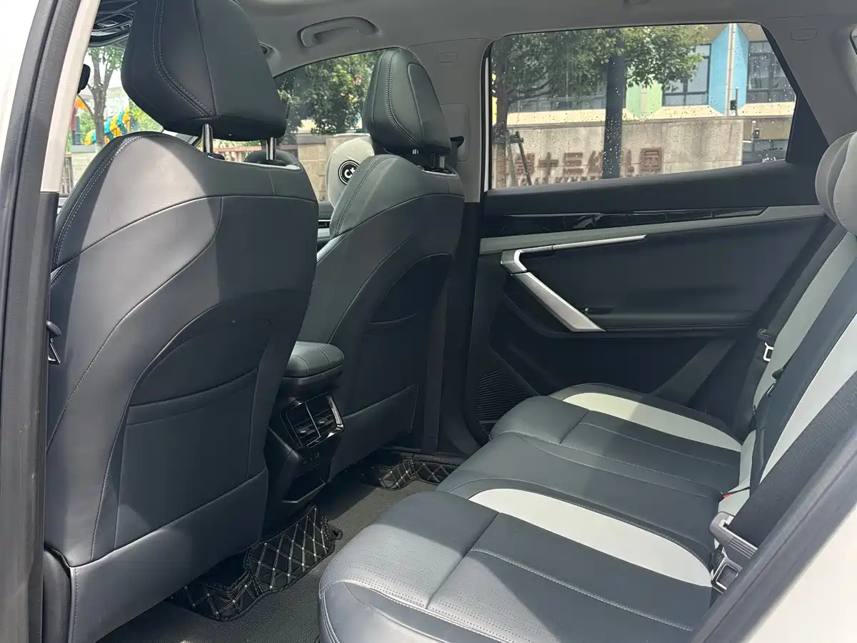 Geely Atlas L 2025 2024 1.5TD DCT Premium Edition