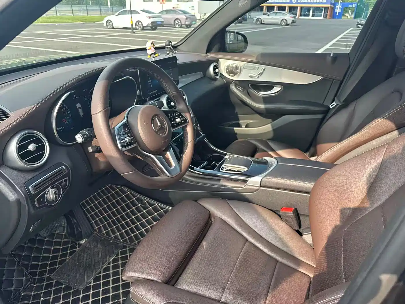 Mercedes-Benz GLC 2022 Facelift GLC 260 L 4MATIC Dynamic фото 5