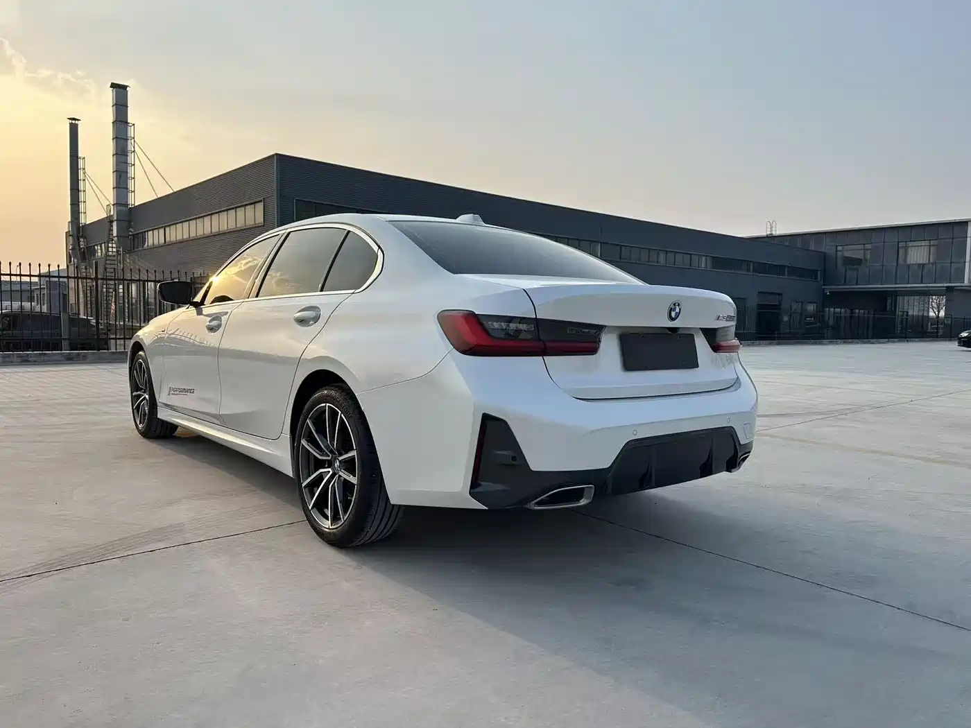 BMW 3 Series 2024 320Li M Sport Package фото 4