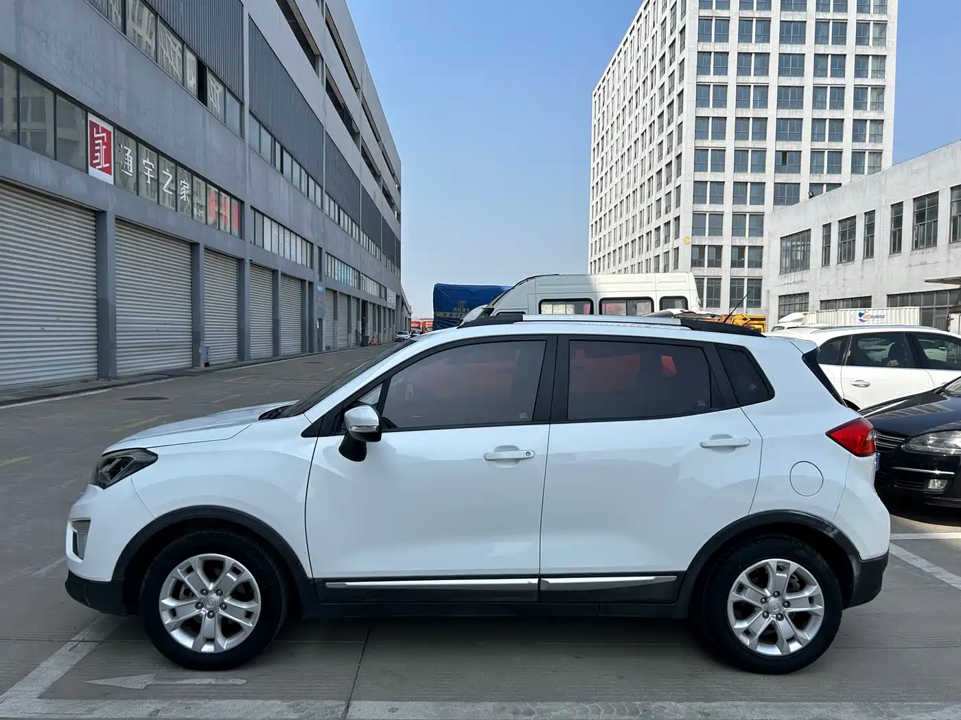 CHANGAN CS15