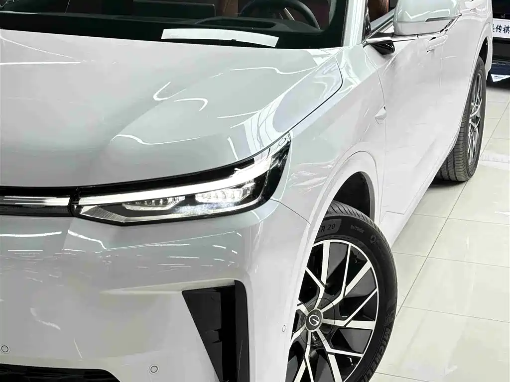 GAC Trumpchi Trumpchi Vision S9 2025 1.5T Hybrid Premium фото 2
