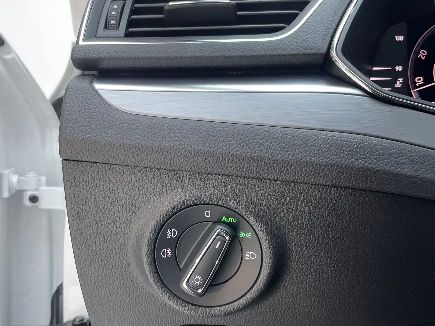 Škoda Superb 2023 2023 Facelift TSI280 DSG Premium Edition