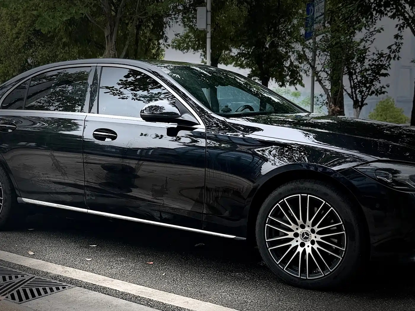 MERCEDES-BENZ C CLASS