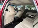 Photo 9 - Honda Crosstour