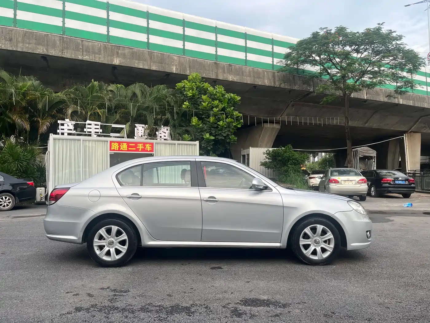 Volkswagen Lavida 2011 1.4TSI DSG Pinya Edition фото 5