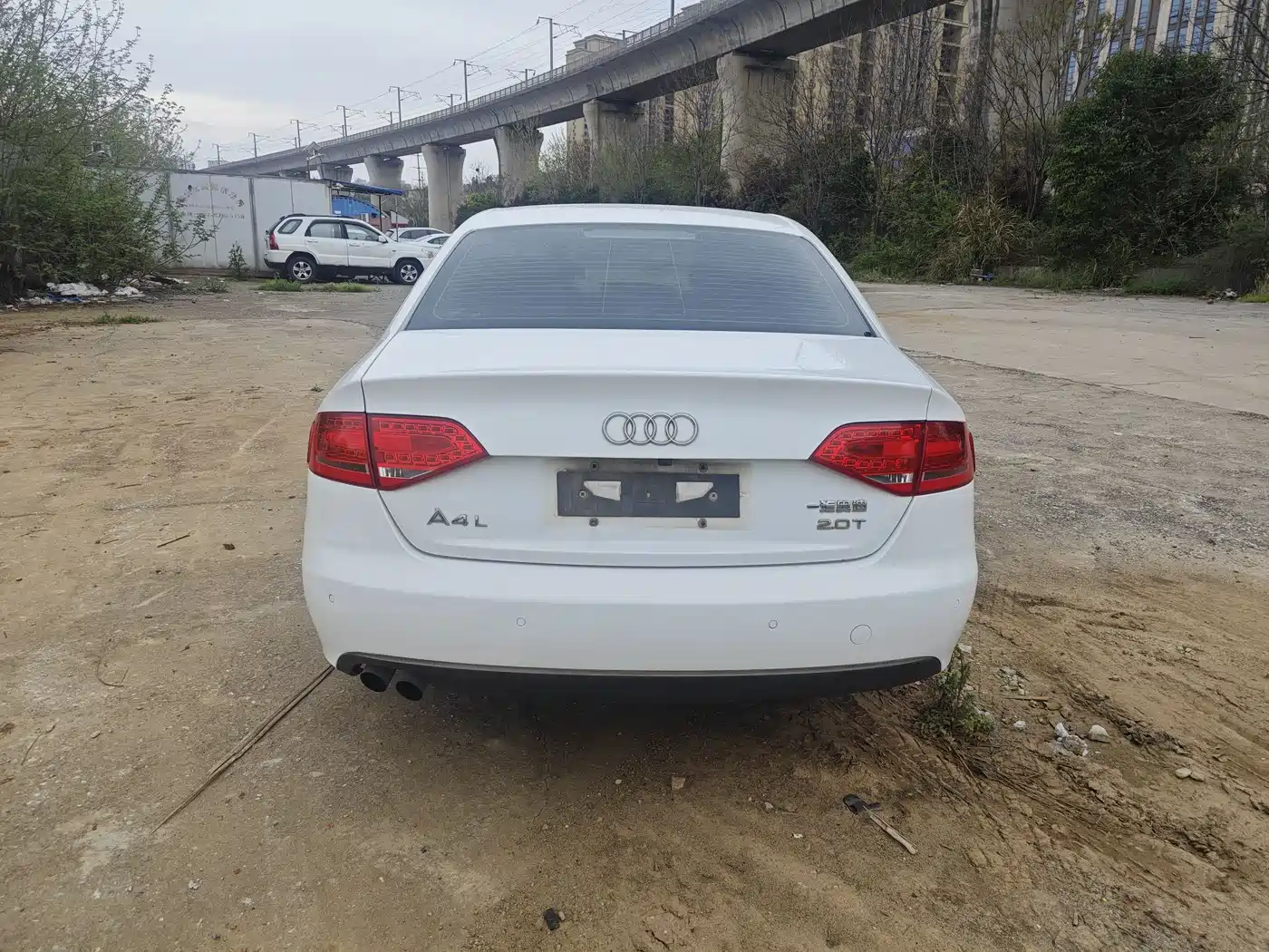 Audi A4L 2010 2.0 TFSI Technology фото 4