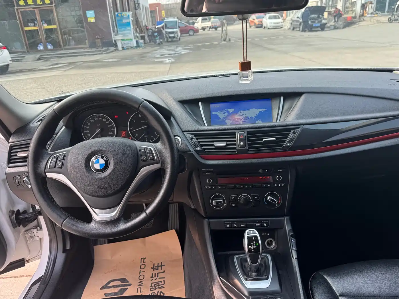 BMW X1 2015 Model sDrive18i Fashion Advanced Edition фото 9