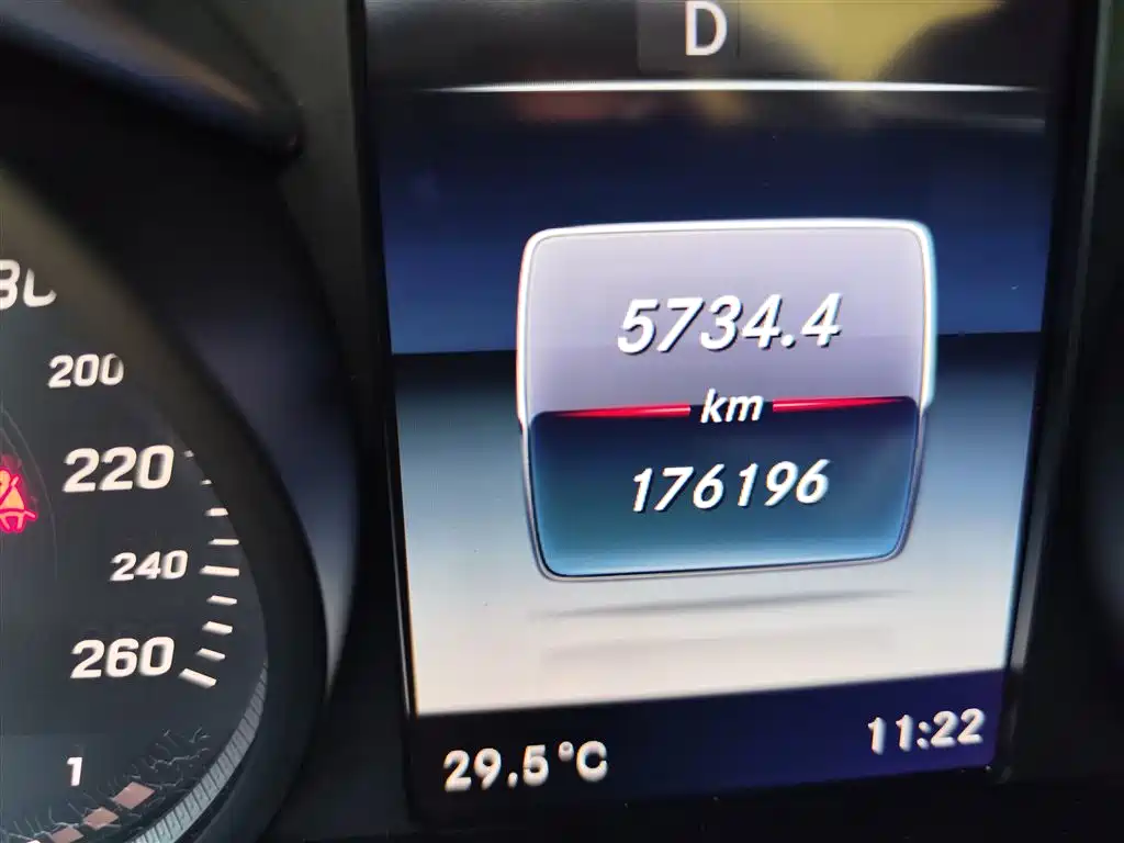 Mercedes-Benz C-Class 2016 C 200 L Sport фото 5