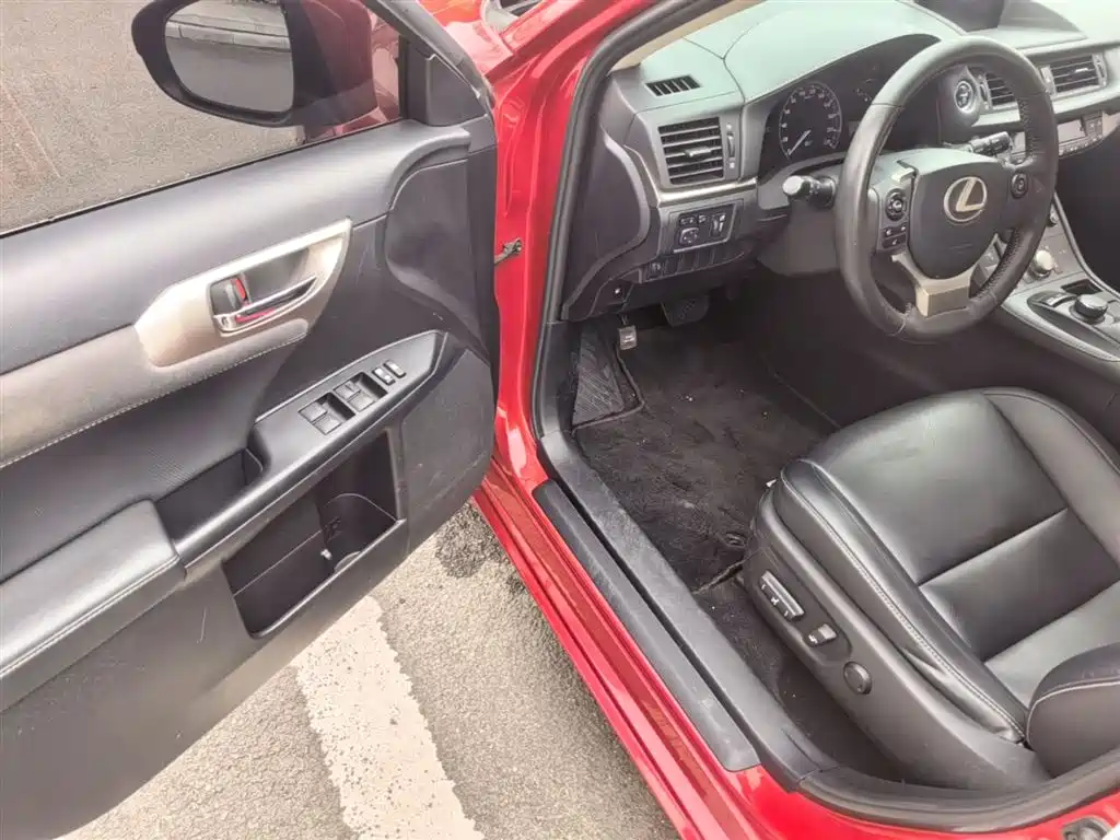 Lexus CT 2017 CT200h Comfort (Single Color, China V) фото 16