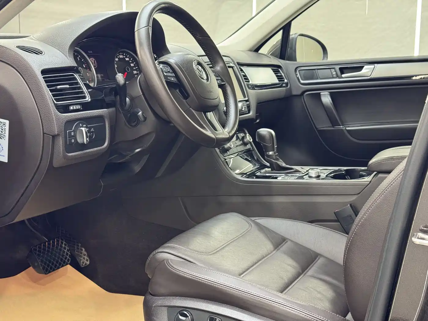 Volkswagen Touareg 2016 3.0TSI Standard фото 17