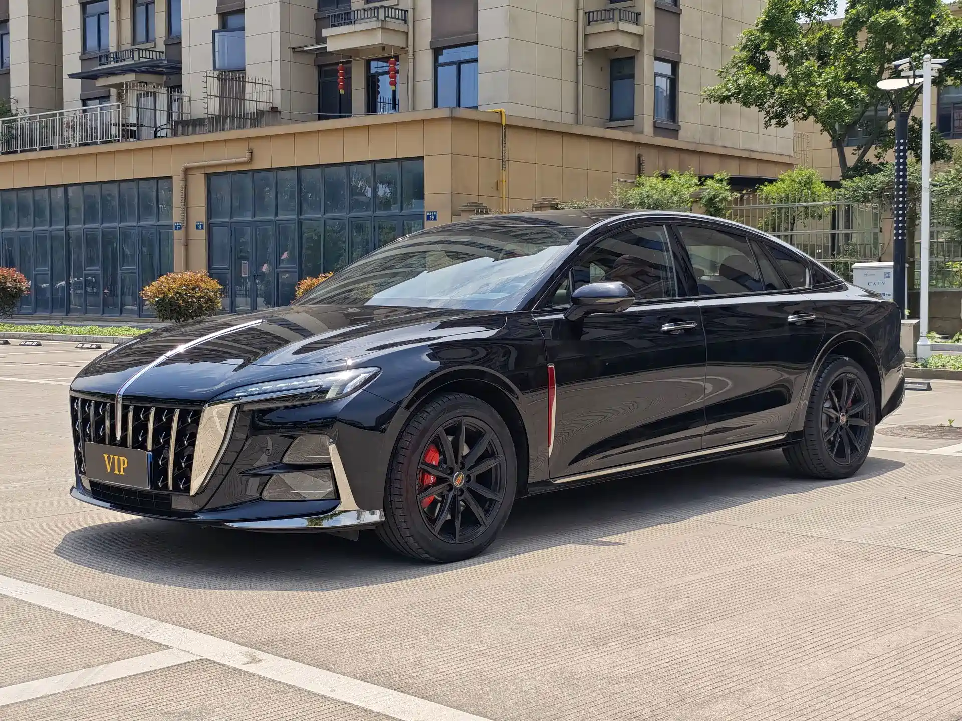 Фото 1 - Hongqi H6