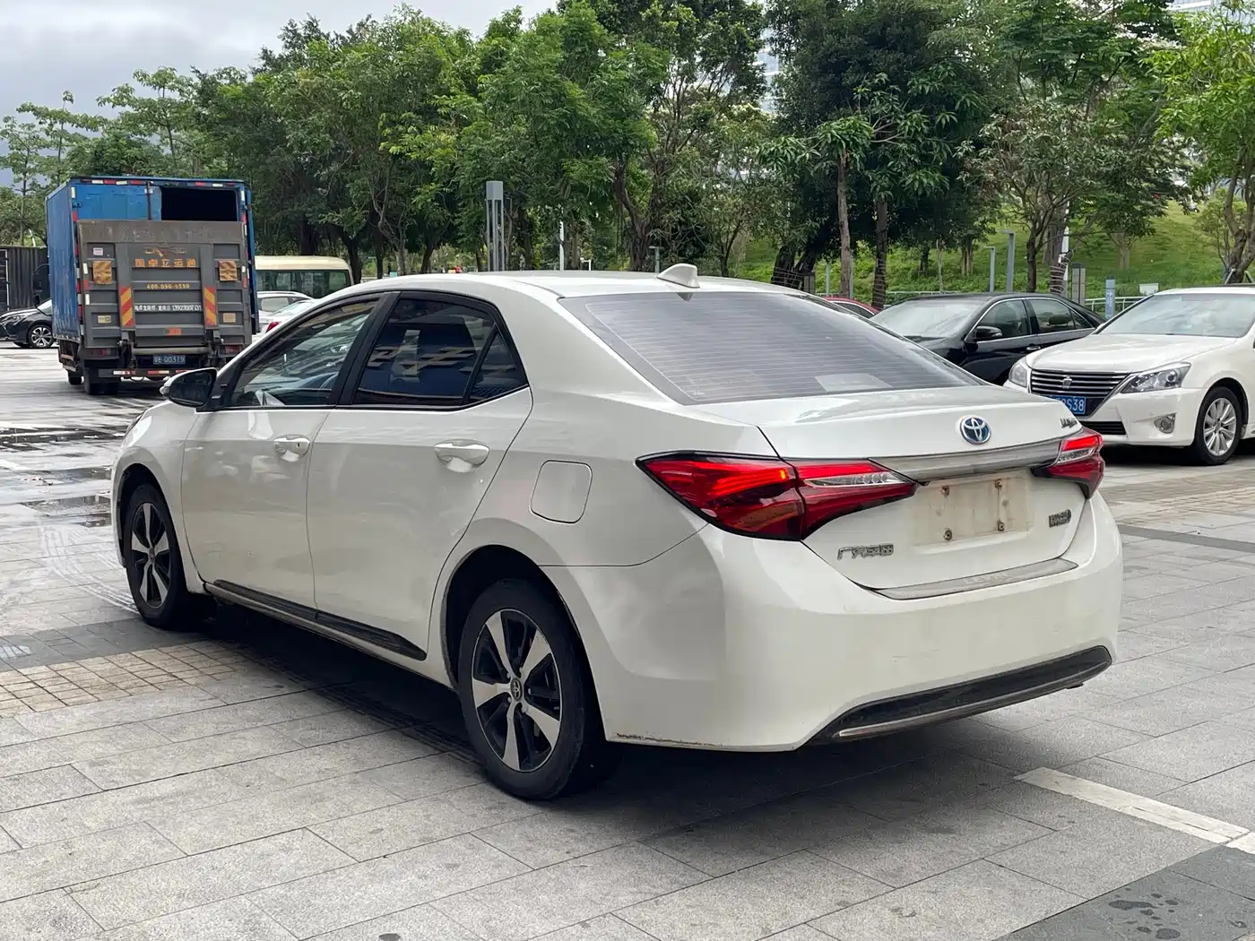 Toyota Levin Twin Engine E+ 2019 1.8PH GS E-CVT Elite Sunroof Edition фото 4