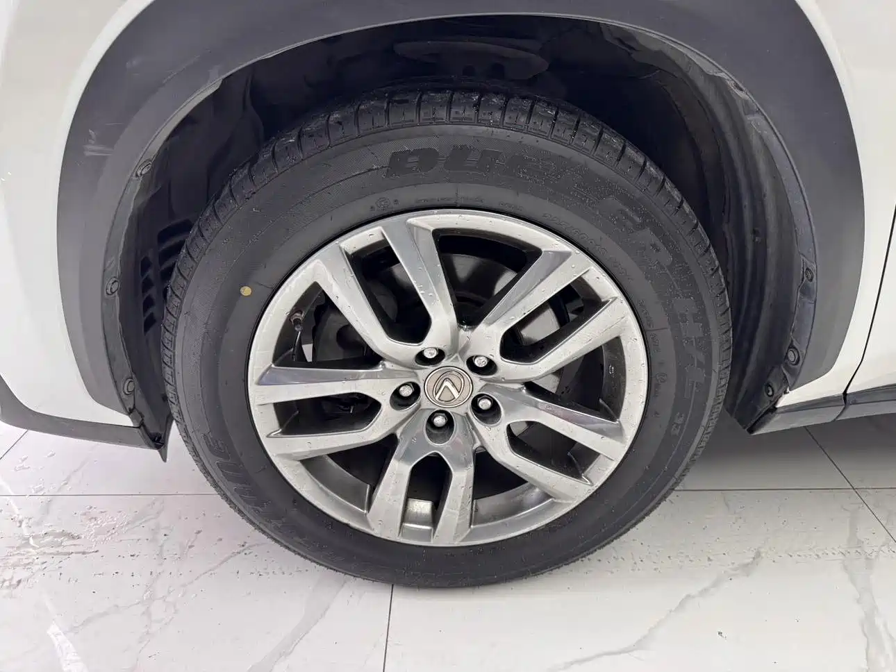 Lexus NX 2015 200t AWD F Sport фото 28