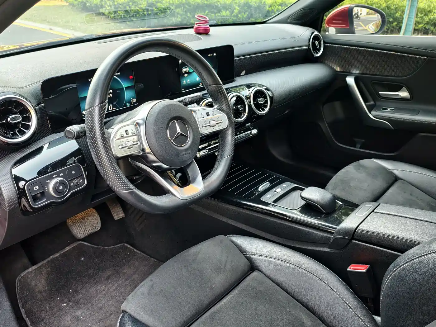 Mercedes-Benz A-Class 2019 A 180 L Sport Sedan фото 24