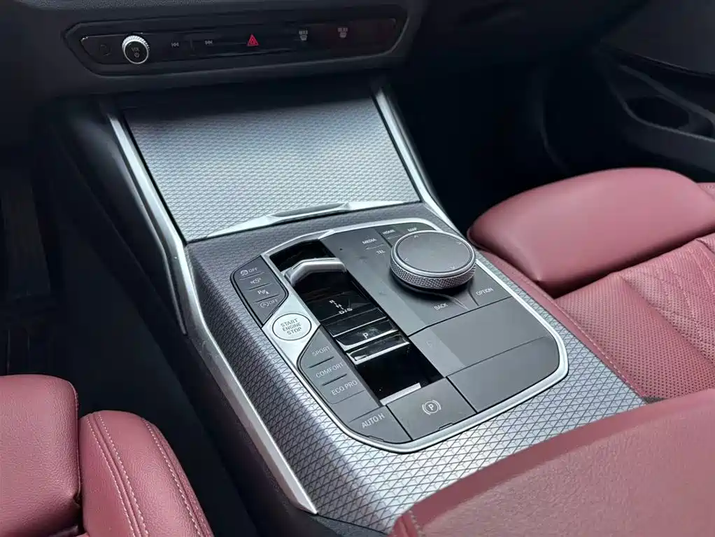 BMW 3 Series 2024 325Li M Sport Shadowline Package фото 9