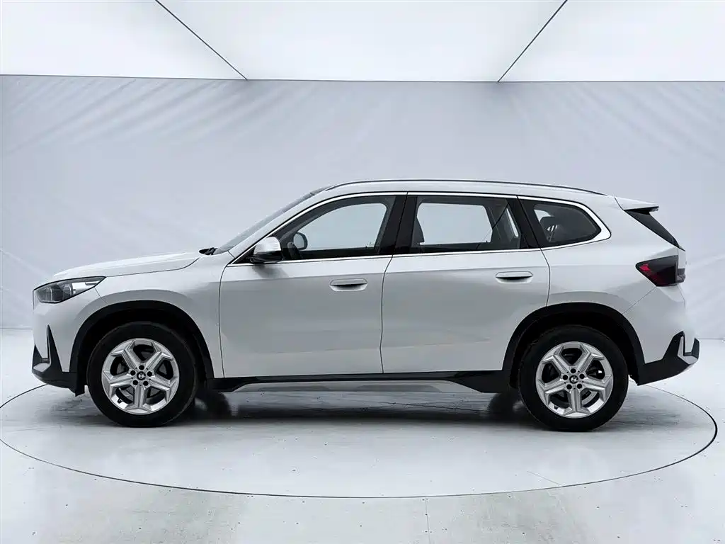 BMW X1 2023 sDrive20Li X Design Package фото 7