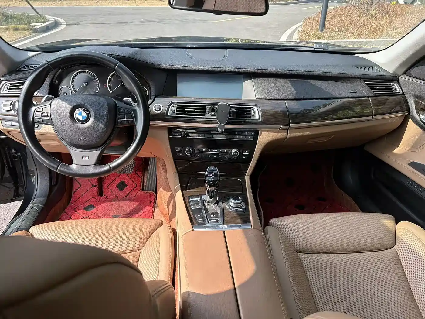 BMW 7 Series 2009 740Li Luxury фото 9