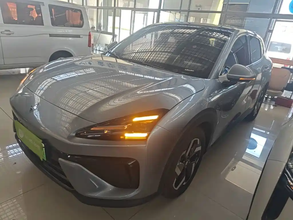 Baojun Yunhai 2024 140km Plug-in Hybrid