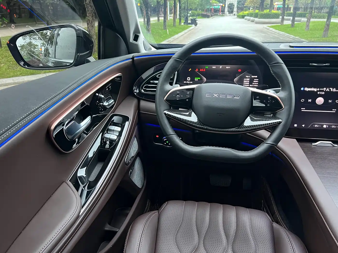 Exeed Landmark 2023 400T AWD Star Premium 6-Seater фото 11