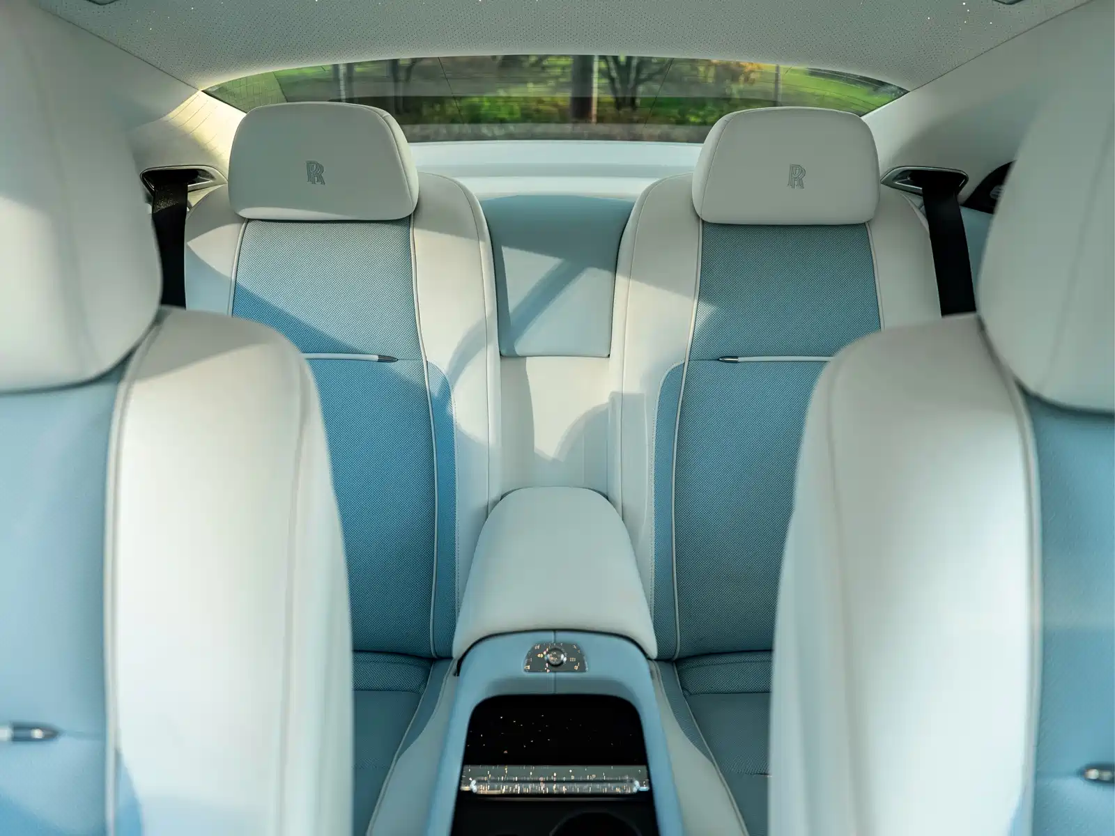 Фото 9 - Rolls-Royce Wraith