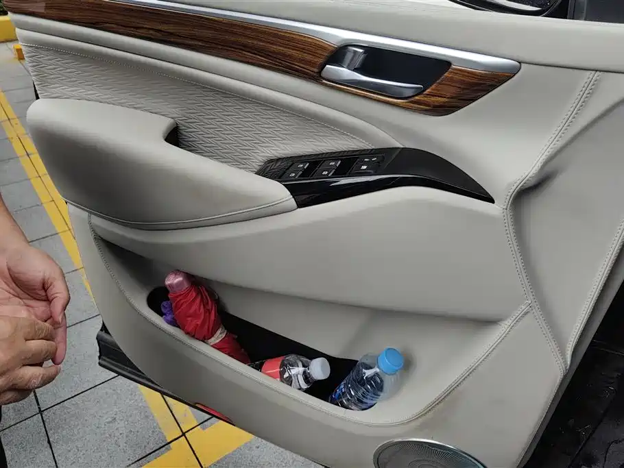 GAC Trumpchi Trumpchi M8 2023 Leading Series 390T Premium Edition фото 7