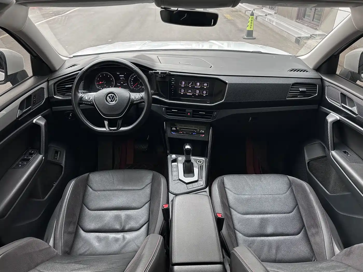 Volkswagen Tayron 2022 280TSI 2WD Luxury Smart Connect Edition фото 7